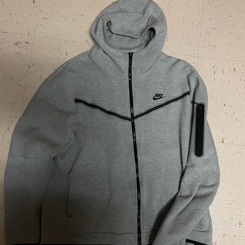 Nike Tech Fleece Full-Zip Hoodie Large